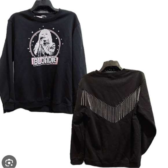 vinyl icons Tops - NWT VINYL ICONS BLONDIE studded Chain Fringe sweatshirt Large L